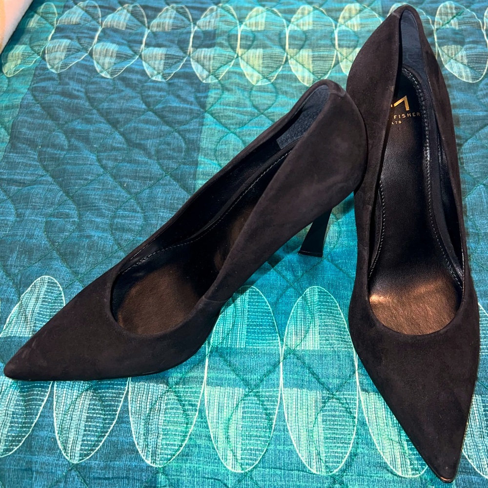 Black Pumps size 7M